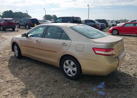 2010 Toyota Camry Se/Le/Xle z USA, uszkodzony, nr VIN 4T1BF3EK4AU029865